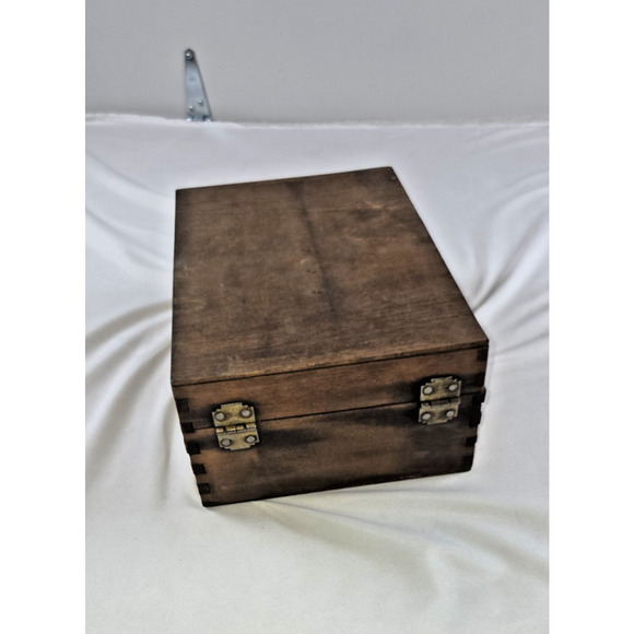 Mystery Jewelry Box – Costume Jewelry Bundle in Wooden Case - Picture 5 of 5